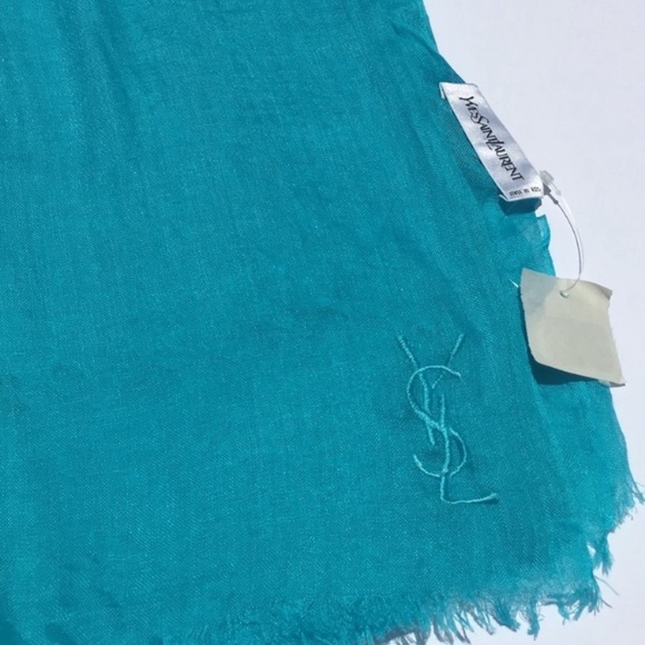 Yves Saint Laurent Accessories - HOST PICK🎉 YVES SAINT LAURENT logo scarf shawl in emerald